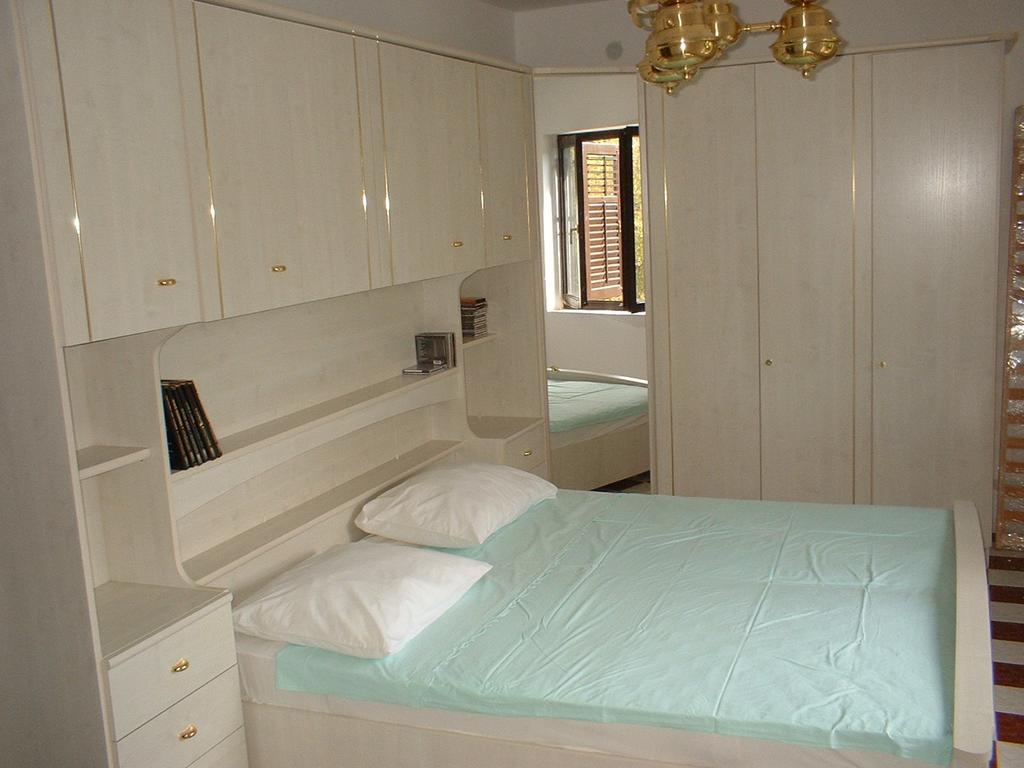 Apartment Dobrinj 1 Dış mekan fotoğraf